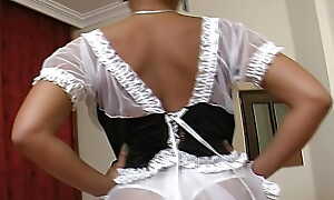 Hot German ebony maid gets will not hear of mouth filled in the hotel room