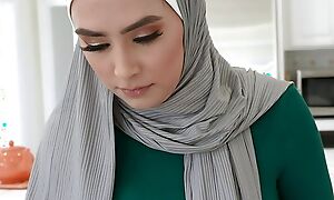I Caught My Comrades Hot Muslim Hijab Step Mummy Masturbating & She Sucked Me Off For My Bump off
