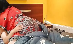 Desi Hindi stepmom fucks with her stepson when they are solo at home