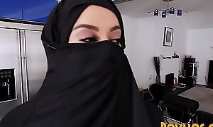 Muslim lord it over slut pov engulfing increased by railing informant words describing to burka