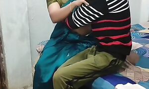 Roli didi ko raat me ghar bulaa ke gaand maari step sister fucked by younger stepbrother with superficial hindi audio