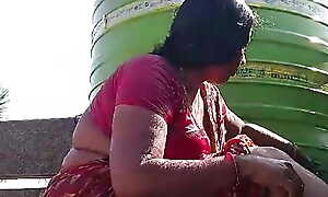 Desi Village house wife flushing video full open