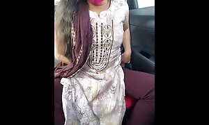 Indian Girl Aarohi video call sex in a difficulty car.