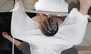 Urologist doctor gets saleable not later than a prostate interrogation and ends up fucking the patient with will not hear of strapon
