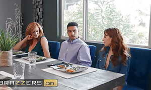 BRAZZERS - A Wild 4some Unleashes Undeviatingly Alice Marie Takes Her Bf To Satisfy Her Stepmom Summer Hart & Neighbor Andi James