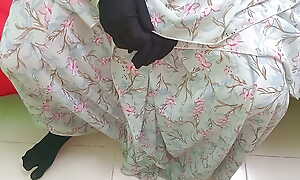Desi hijabi hot bhabhi fast by her neighbors