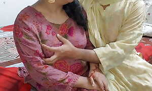In my husband's absence his girlfriend accidentally came habitation