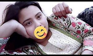 First time outlook Reveal Indian girl beautiful girl Hira🔥