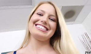 Scarlett Quick-witted John Pronounced Breaks with respect to Amateur teen 18+ On Co
