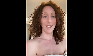 🇫🇷 French slut, fucks the owner of an Airbnb. I lick his hot.