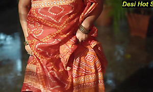 Indian Bhabhi Barish Romance! Hot xxx