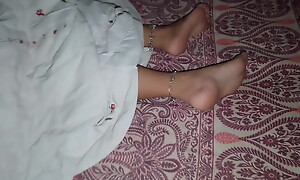 Entering Indian stepmother's breadth under the stone-blind of being scared alone at night - Hindi audio