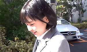 ハメ撮り　gカップ巨乳jkちゃんとハメ撮りセックス。18歳とは思えないぐらいエロいおっぱいの持ち主。制服を着たまま正常位やバック。バックで激しく揺れる巨乳がエロすぎる。